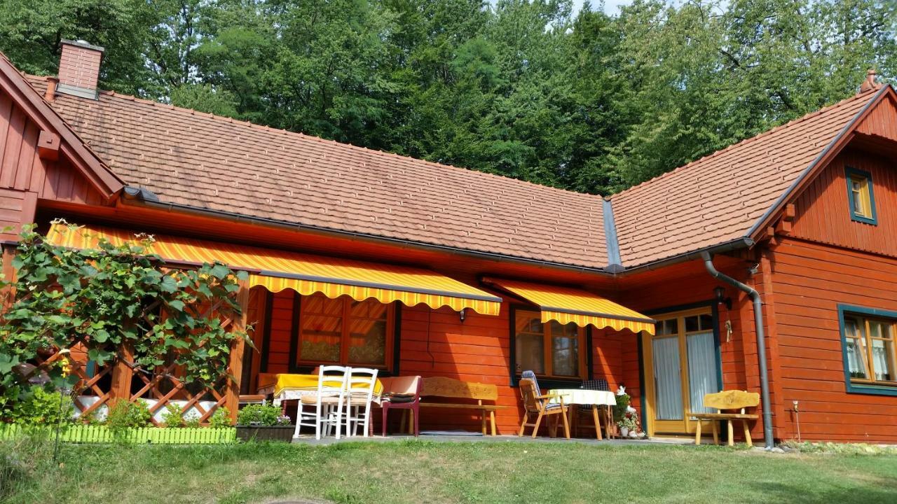 Ferienwohnung Nostalgie Ehrenhausen Exterior photo